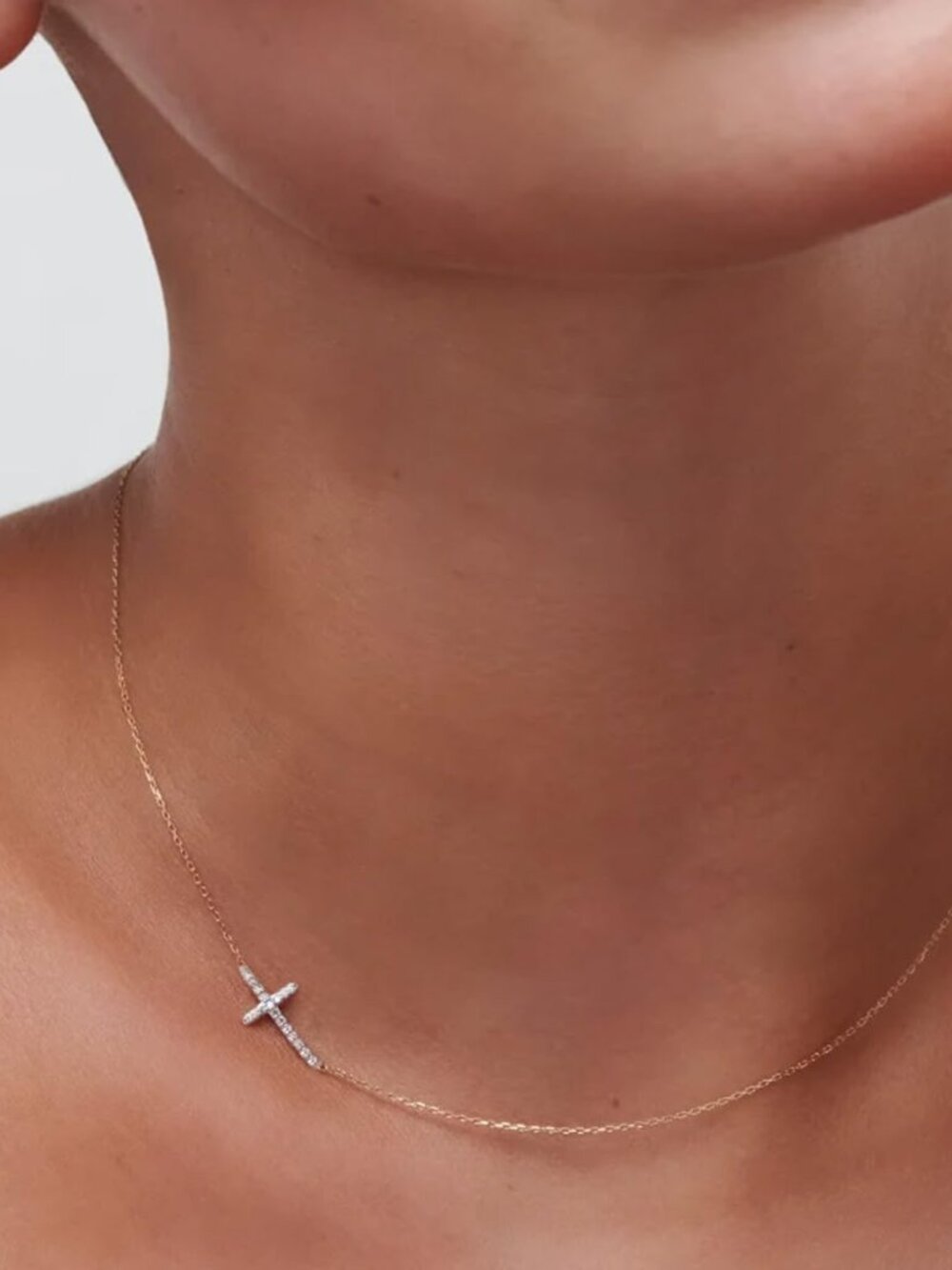 Cross Necklace for Women Teen Girls, Dainty 14K Gold Silver Plated Cross Choker - Picture 8 of 9